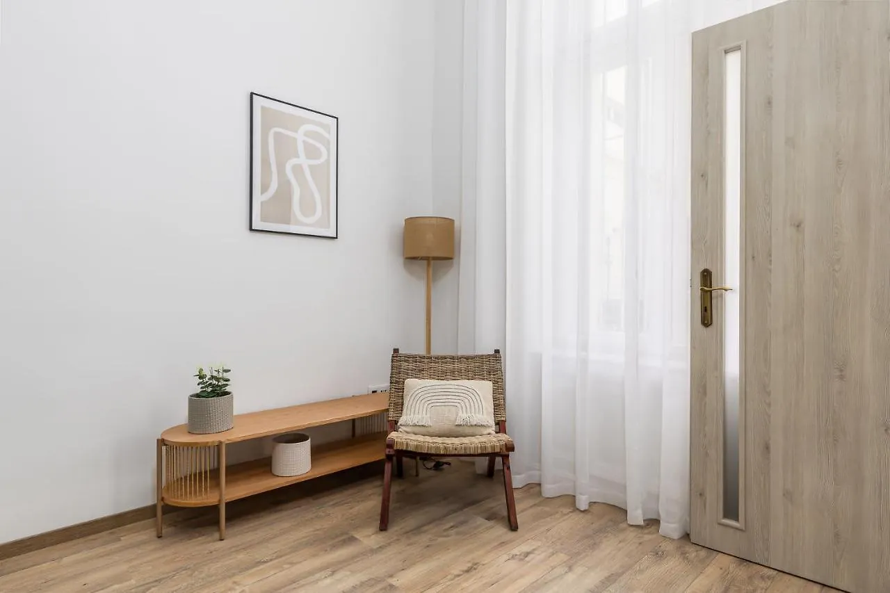 City Center Apartment With Balcony Budapest 0*,